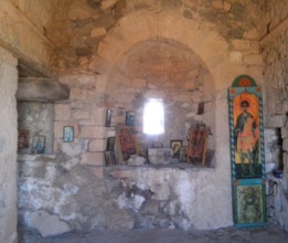 Interior Bisericuta din Palaiachora